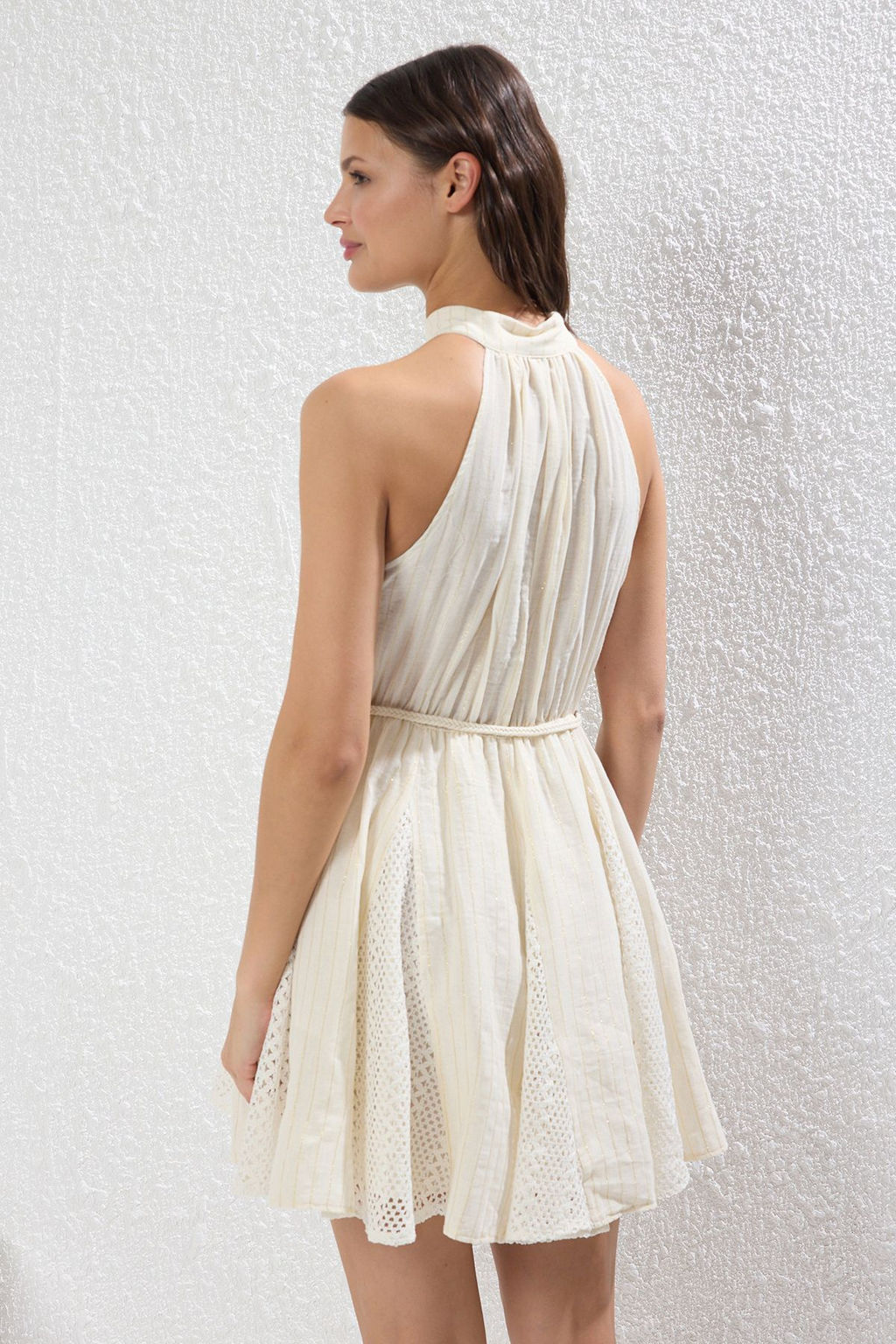 TRENDYOLMILLA Bej Simli Muslin Dokuma Mini Plaj Elbise TBESS25EL00128 фото 12