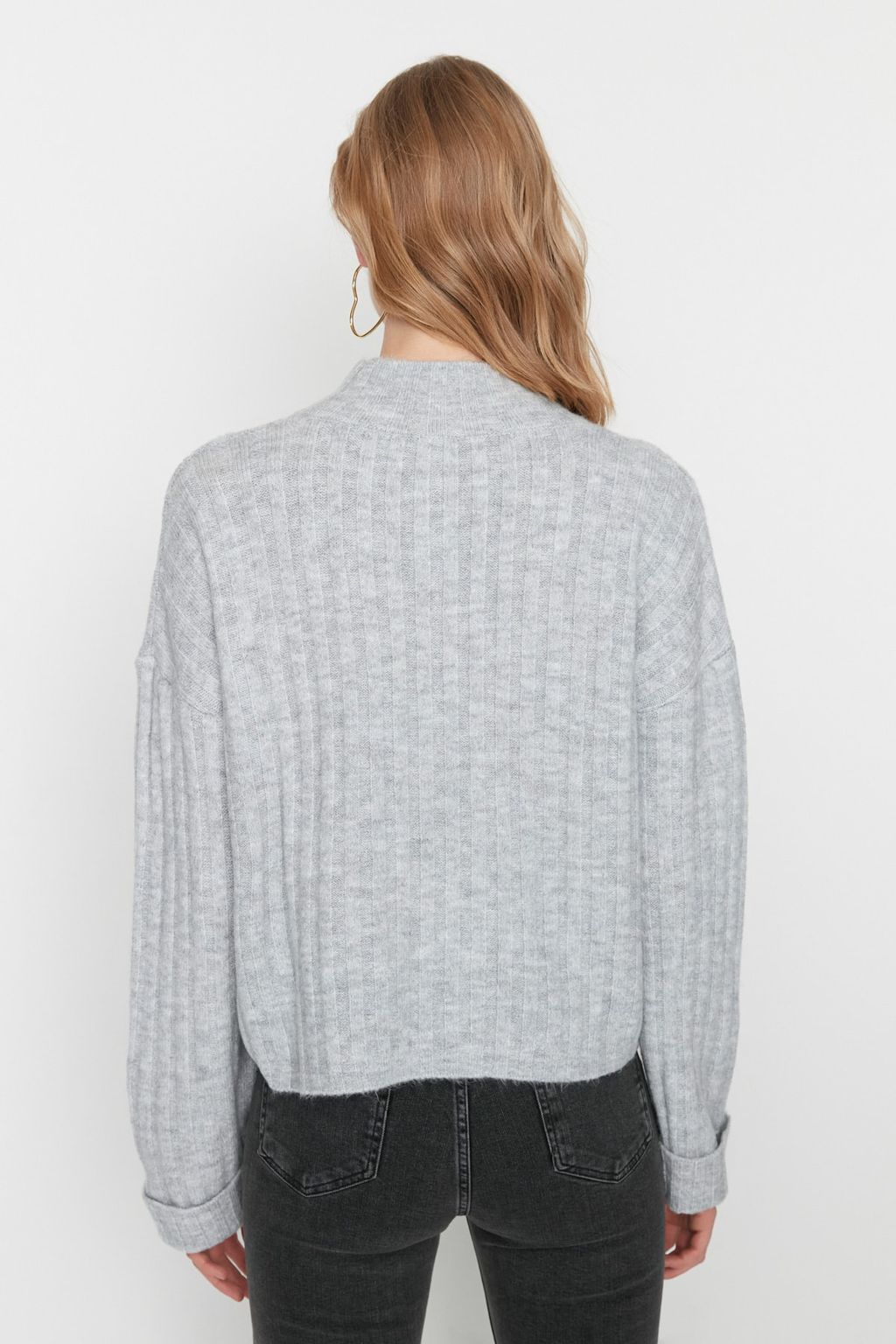 Gri Genis Kal?p Yumusak Dokulu Dik Yaka Triko Kazak TWOAW21KZ0783