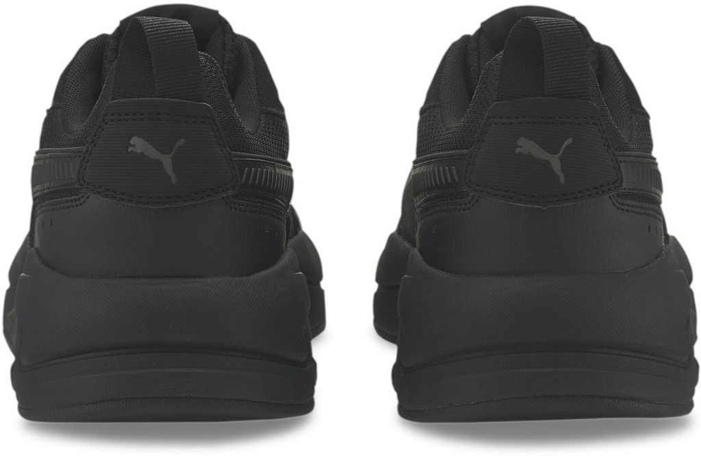 Кроссовки взрослые