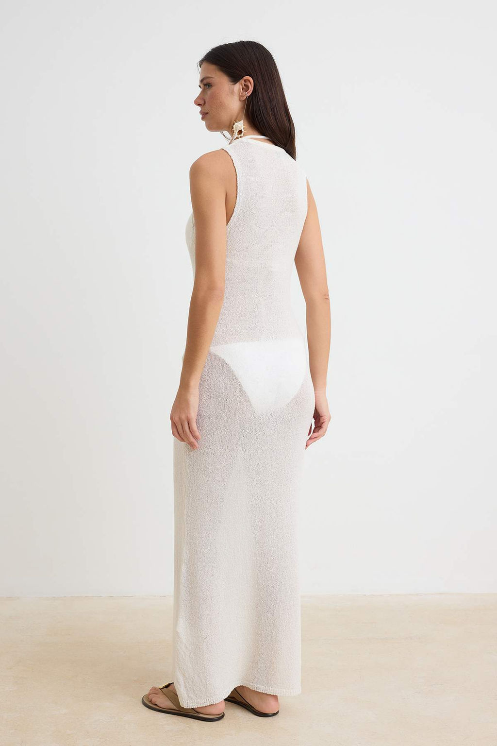 Ekru Triko Maxi Aksesuar Detayl_ Halter Yaka Transparan Plaj Elbisesi TBESS26EL00064 - Trendyolmilla фото 5
