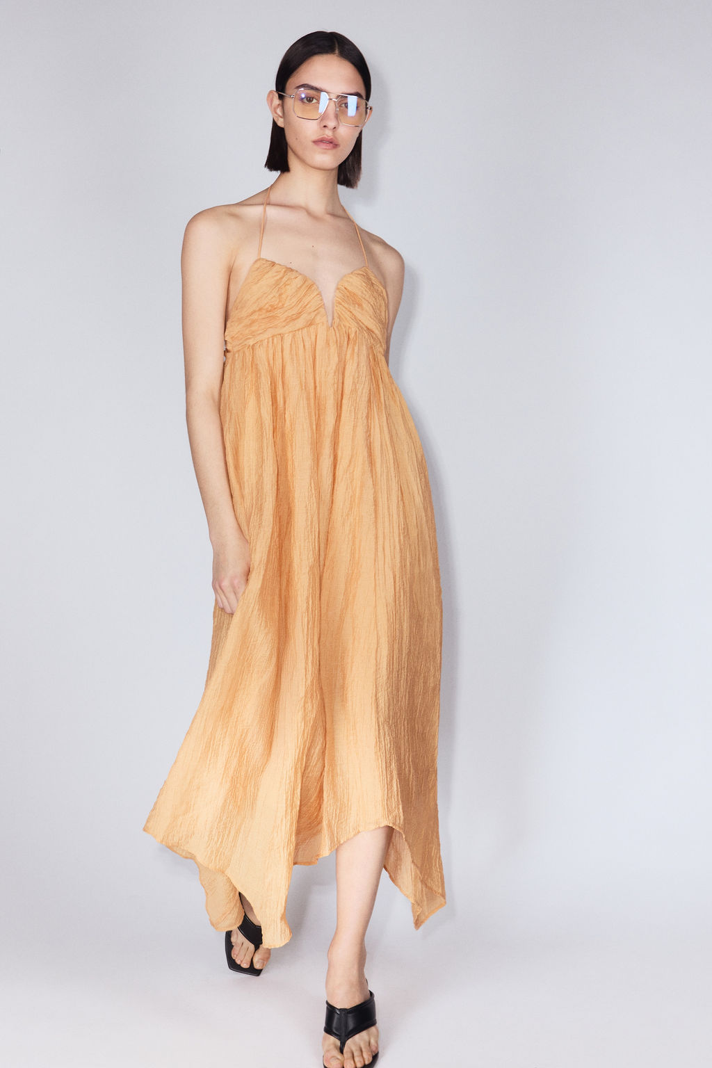 Vestido halter con escote coraz?n - H&m фото 4