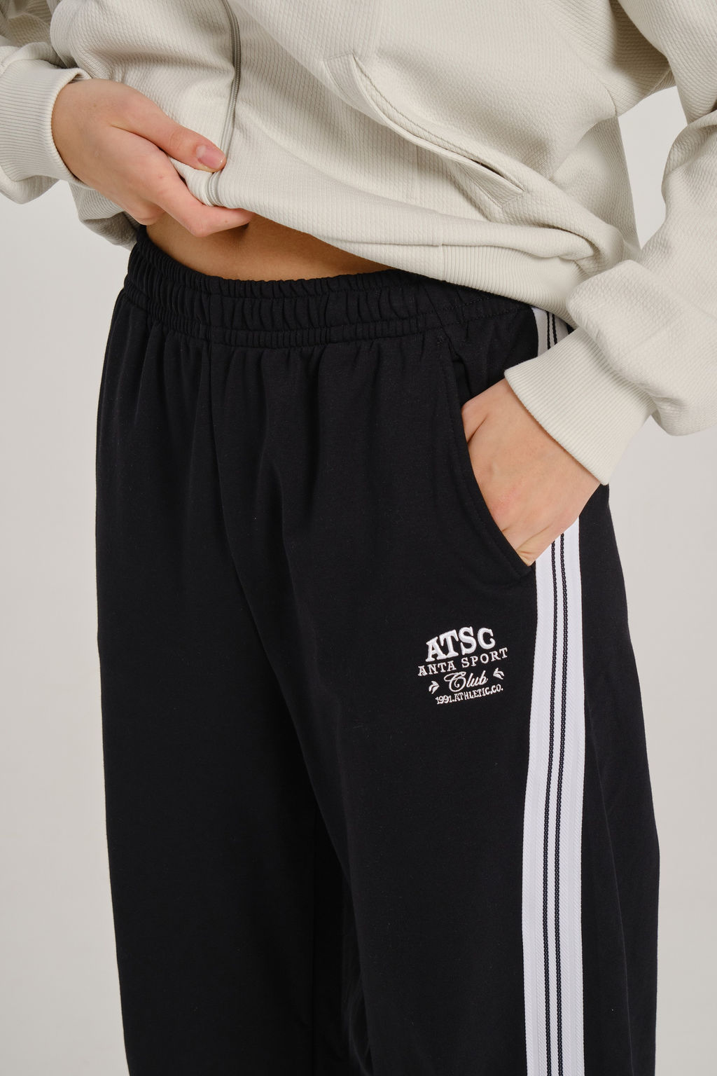 Брюки трикотажные Черный ATSC Knit Track Pants - Anta фото 6