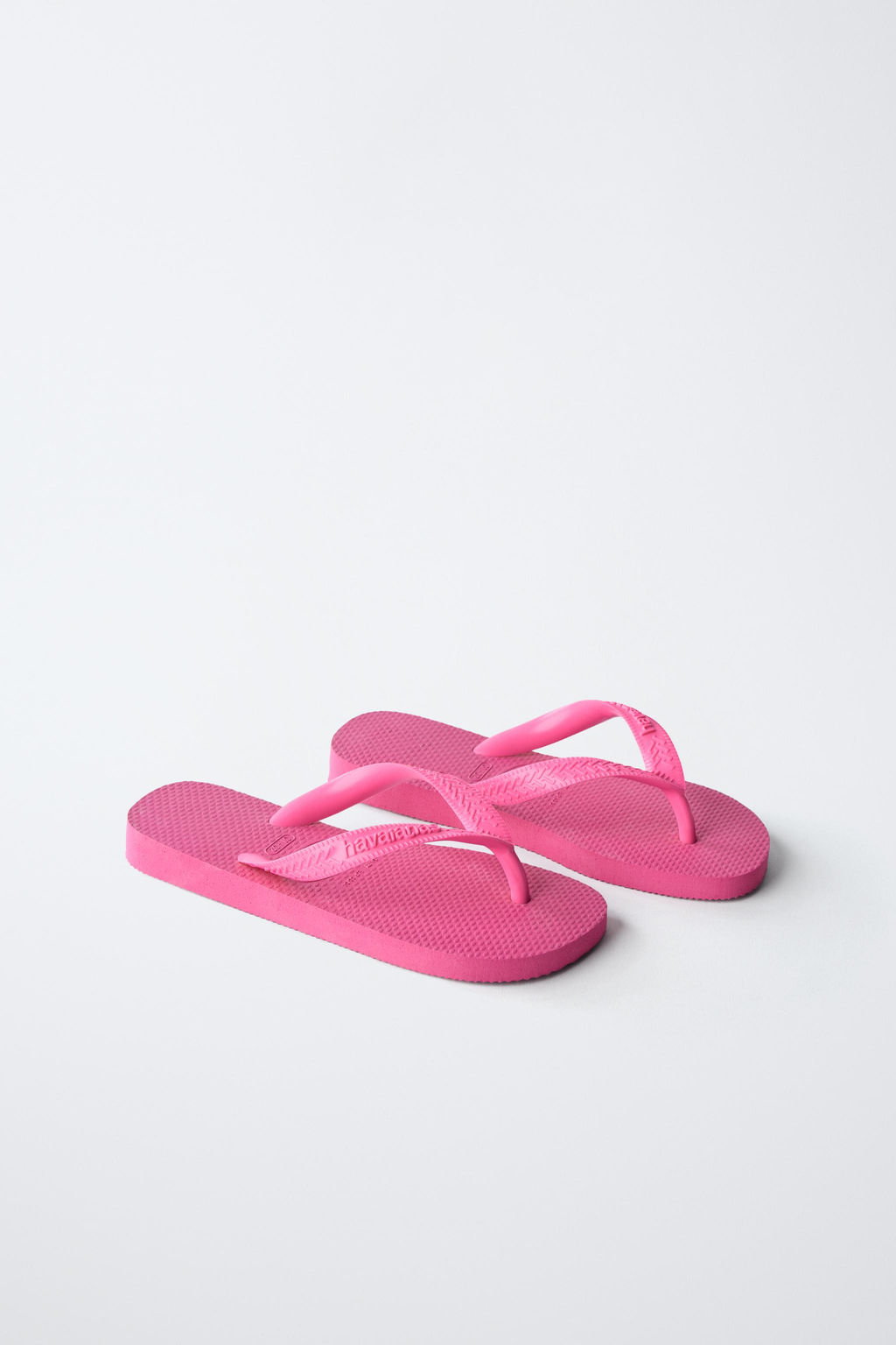 HAVAIANAS ® x ZARA POOL SANDALS