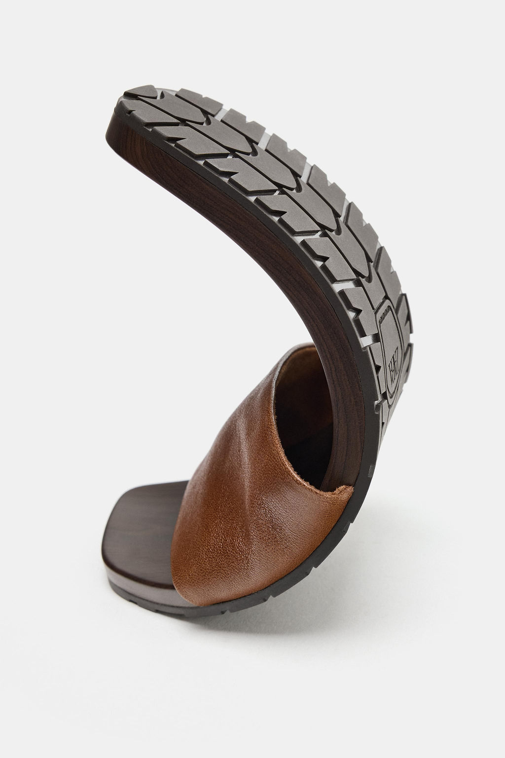 SANDALIA PLANA PIEL SOFT / Marr?n - Zara фото 6