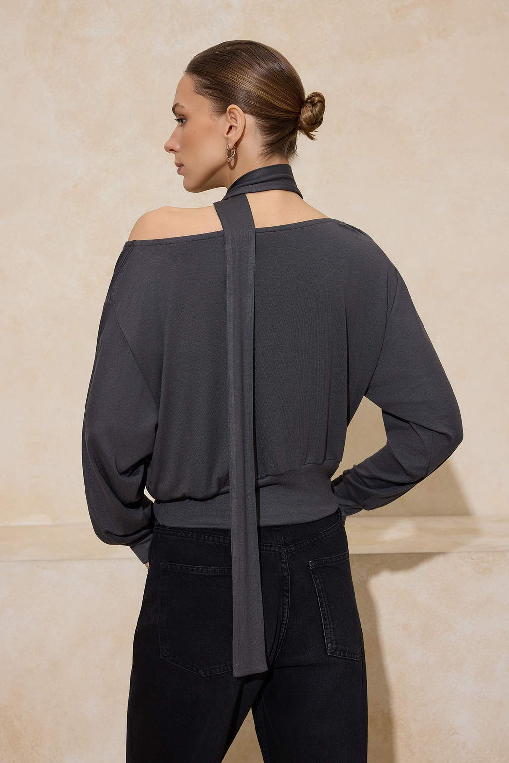 Cok Renkli Cizgili Ac?k Omuzlu Sal Aksesuar Detayl? Regular/Normal Kal?p Orme Bluz TWOAW26BZ00308 - Trendyolmilla фото 8