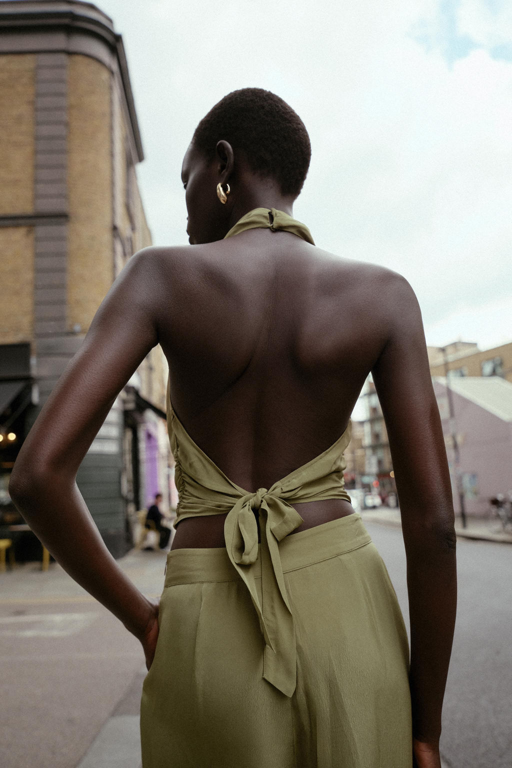 HALTER TOP WITH KNOT AND HARDWARE DETAIL - Zara фото 5