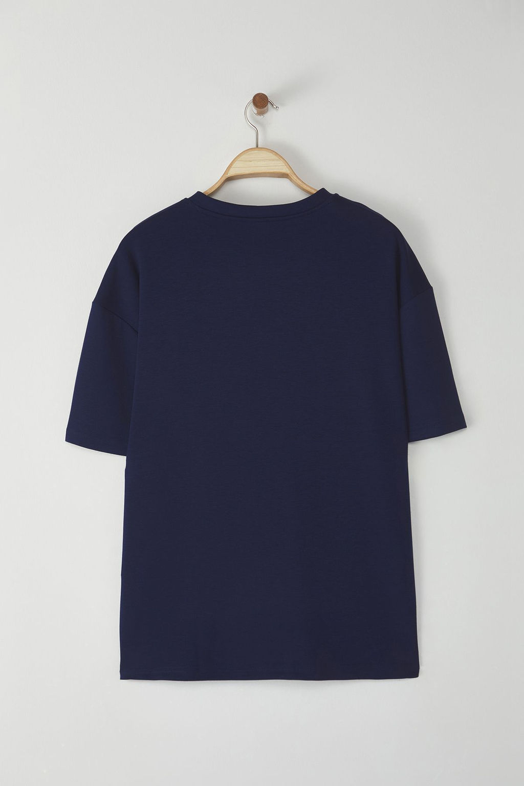 Lacivert Oversize/Genis Kesim Palmiye Patchli Interlok T-Shirt TMNSS25TS00024