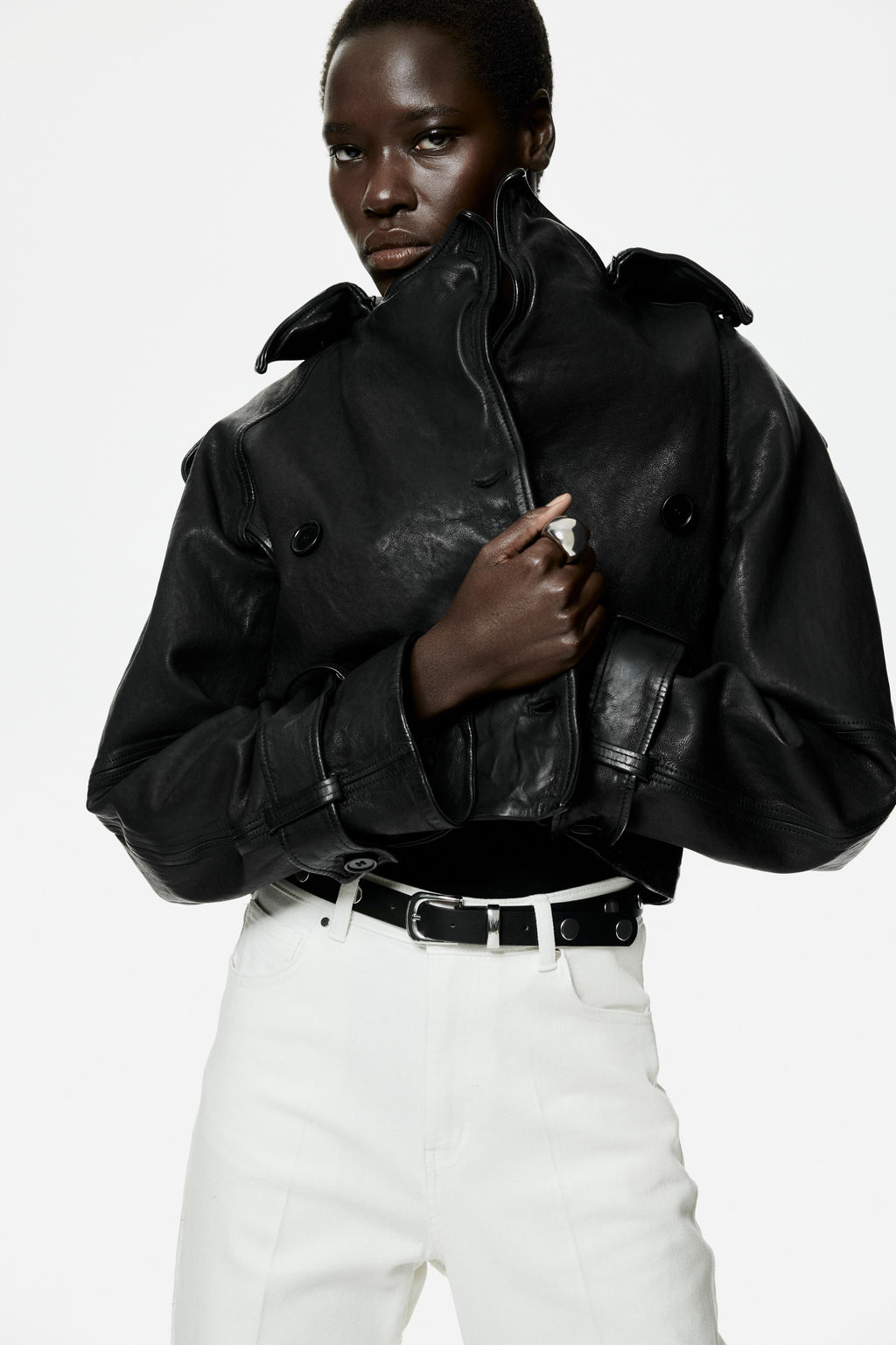 Pantal?n bootcut con cintur?n - H&m фото 4