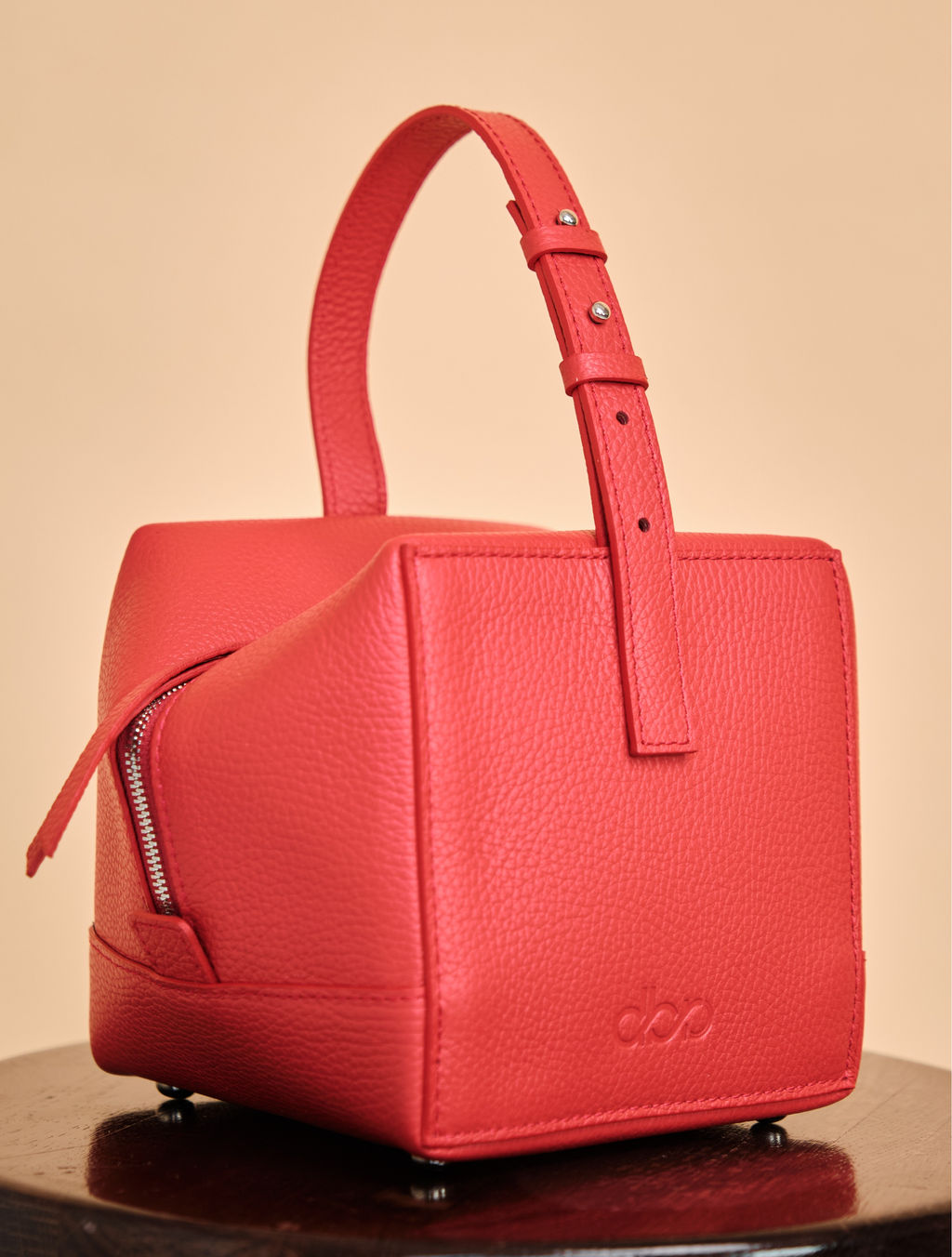 Кожаная сумка Quadra DBR 30989 красный  фото 3