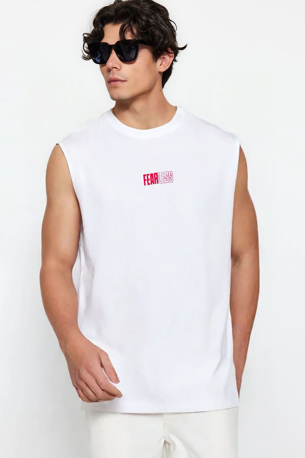 Trendyolmilla Man Beyaz Oversize/Genis Kesim %100 Pamuklu Bask?l? T-Shirt TMNSS25AL00003  фото 2