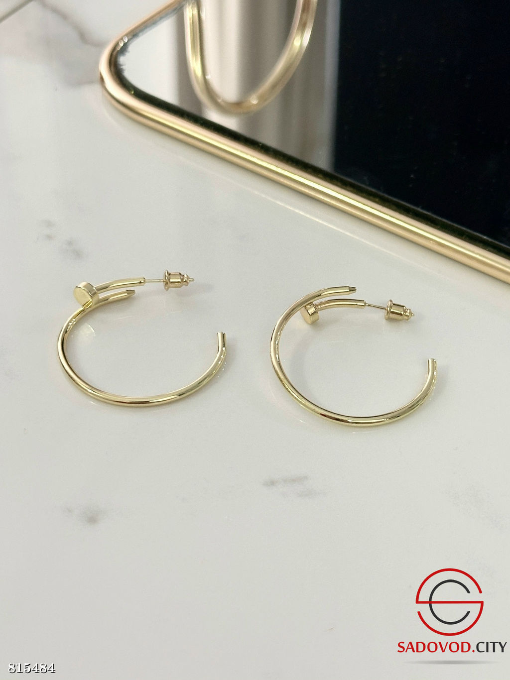 Серьги с камнями из бижутерного сплава