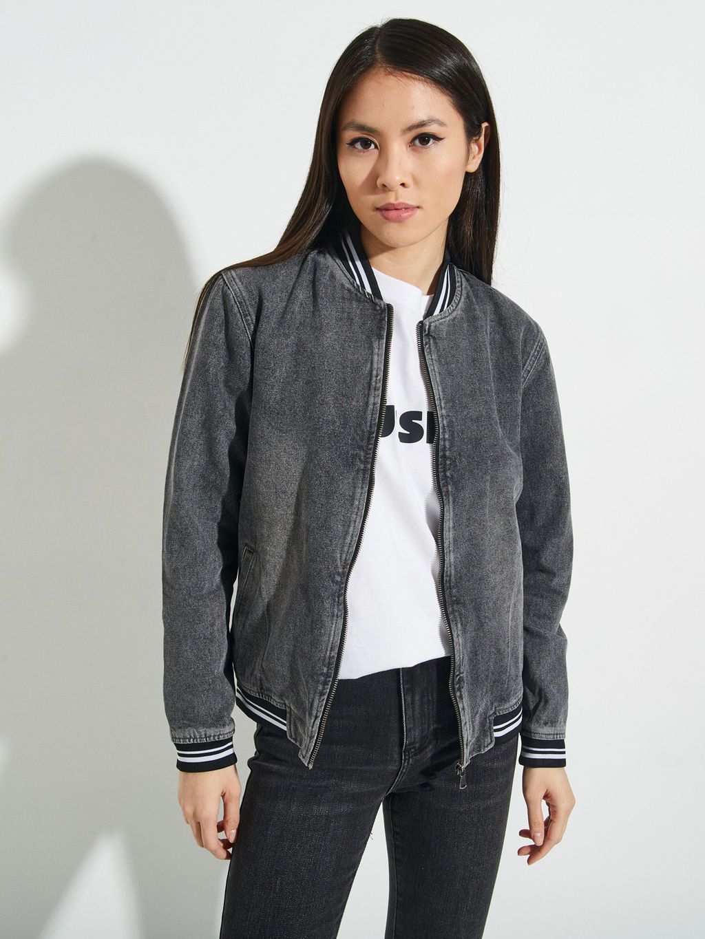 Женский Бомбер - Mossmore фото 40