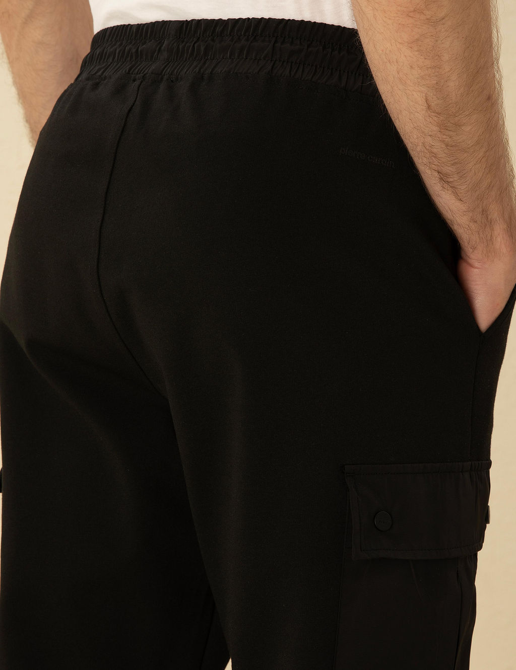 Спортивные штаны Carrot Fit черные