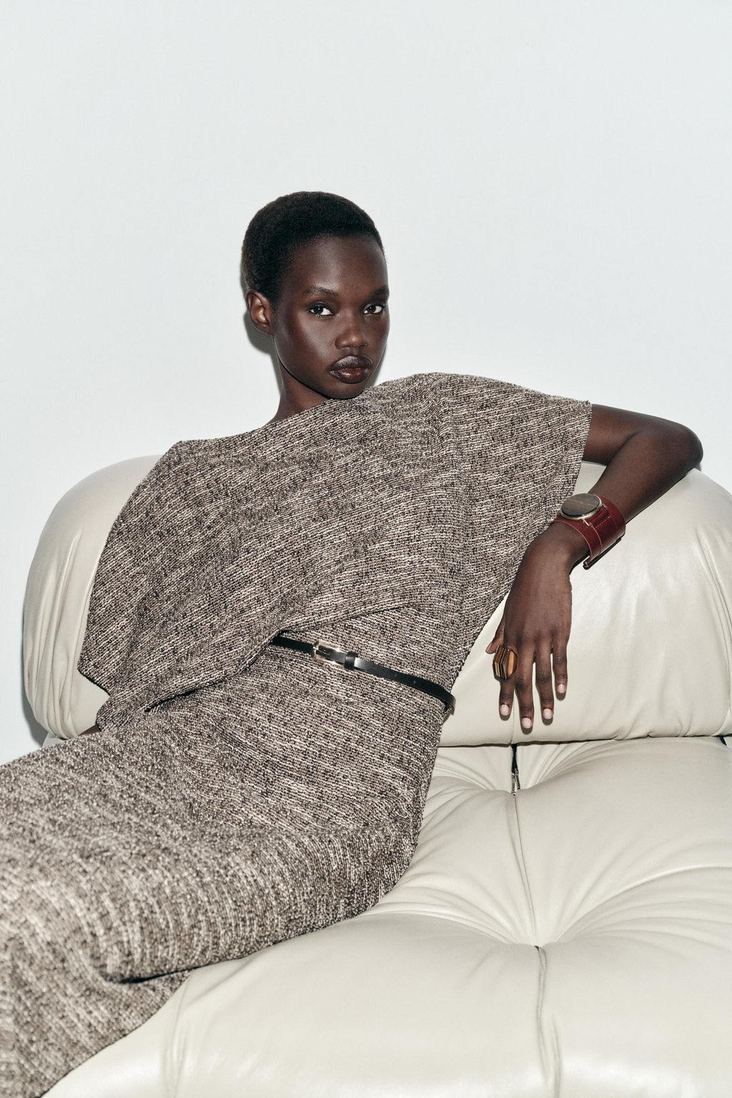 VESTIDO MIDI TEXTURA CINTUR?N / Marr?n / Crudo - Zara фото 6