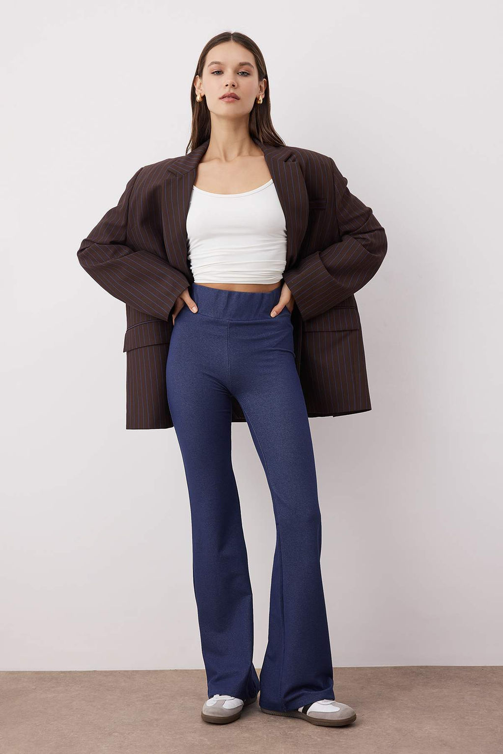 Lacivert Denim Gorunumlu Wideleg Yuksek Bel Esnek Orme Pantolon TWOAW26PL00030