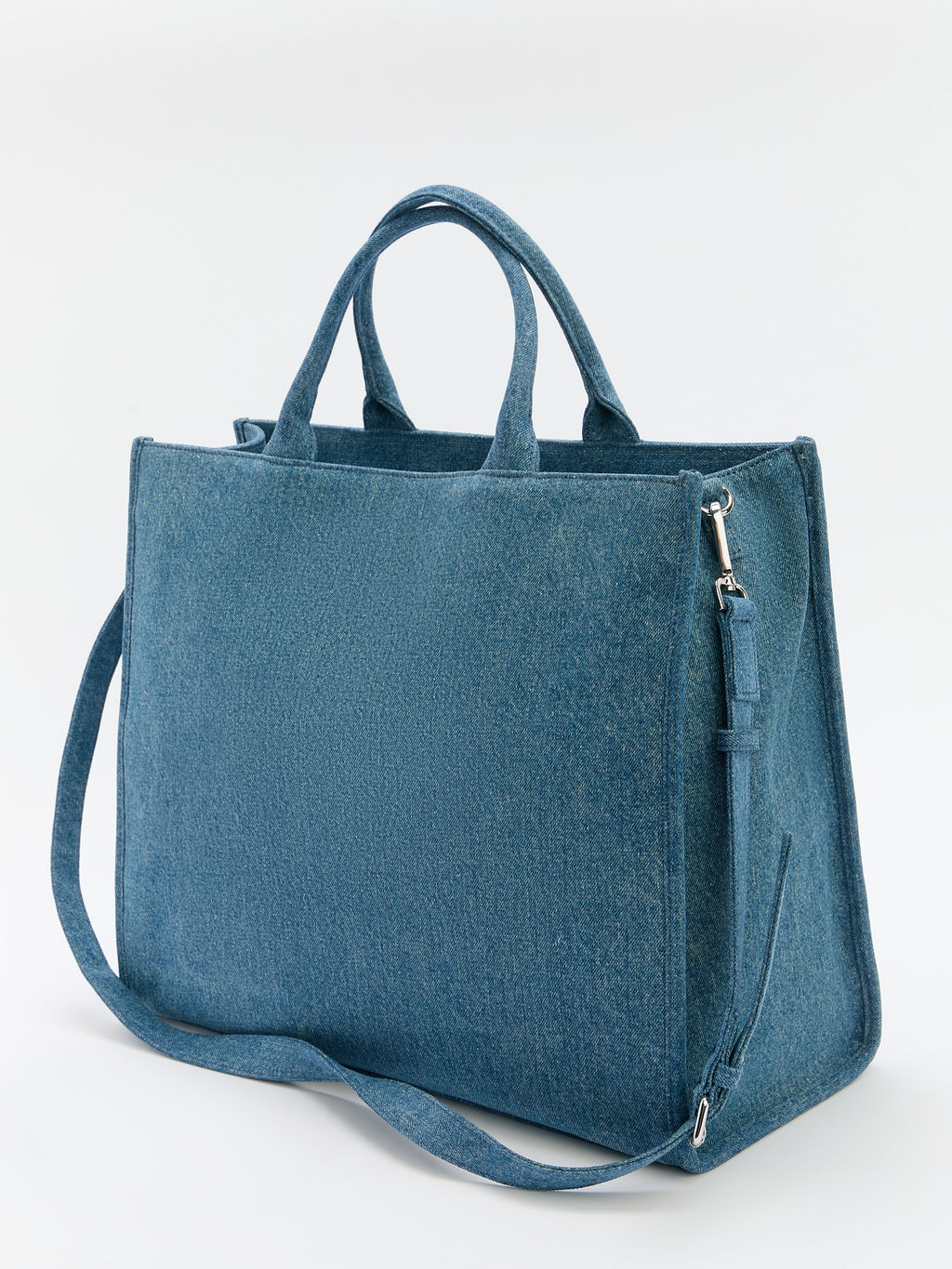Женский тоут из денима LOVE MOSCHINO DENIM Артикул 4459171, синий  фото 4