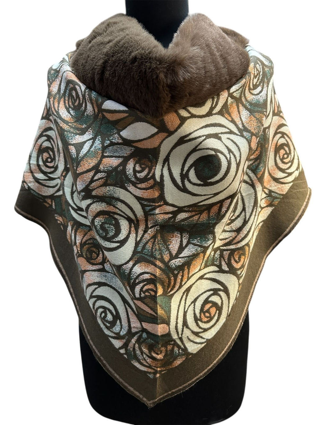 Платок-накидка с мехом