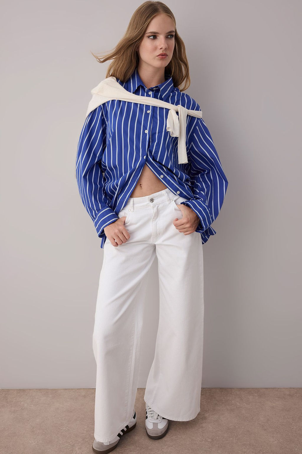 Beyaz Yuksek Bel Genis Paca Wide Leg Jeans TWOAW26JE00023 - Trendyolmilla фото 2
