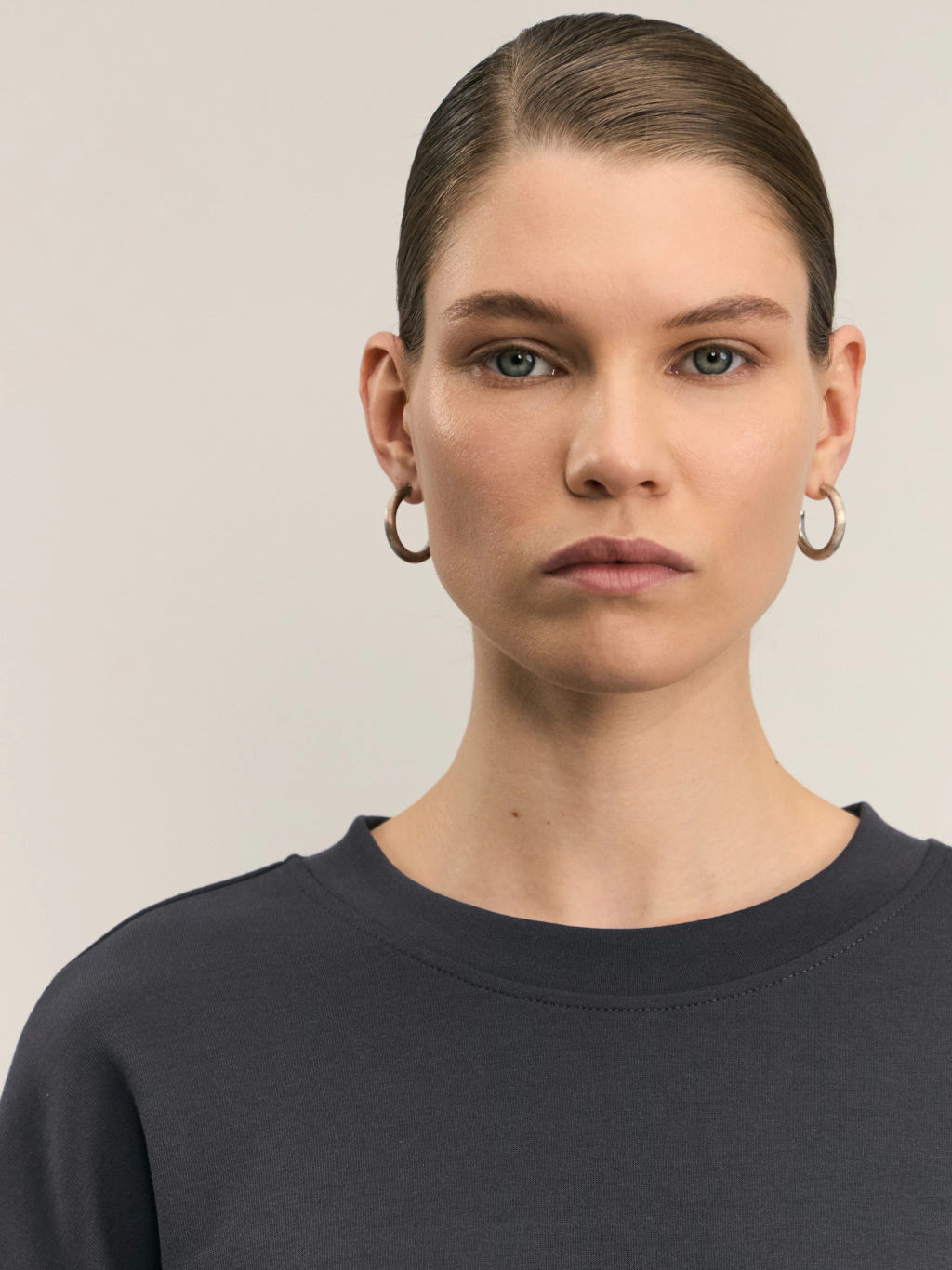 Базовая толстовка из плотного джерси / Zarina фото 6