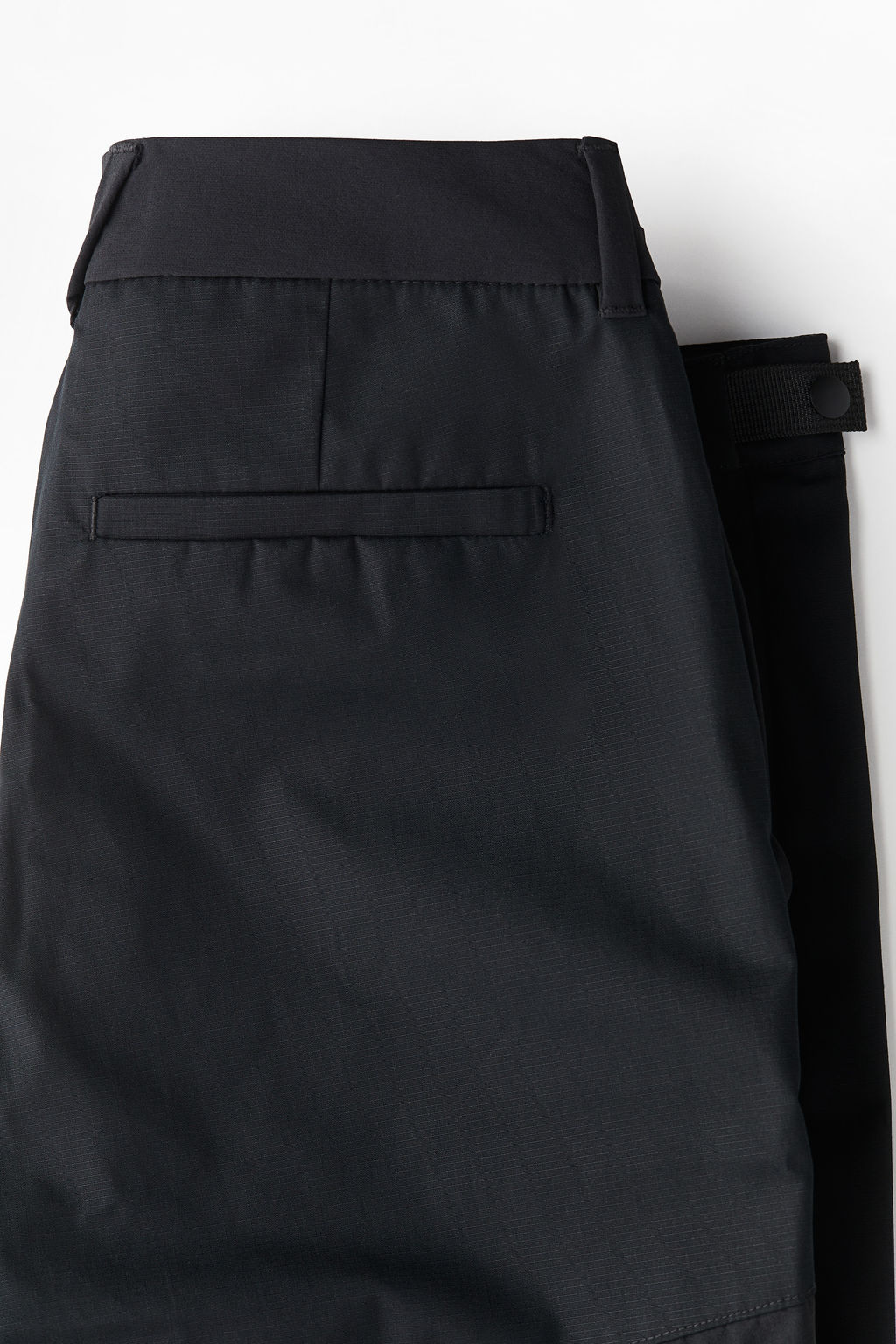 Pantalon cargo de deporte repelente al agua - H&m фото 11