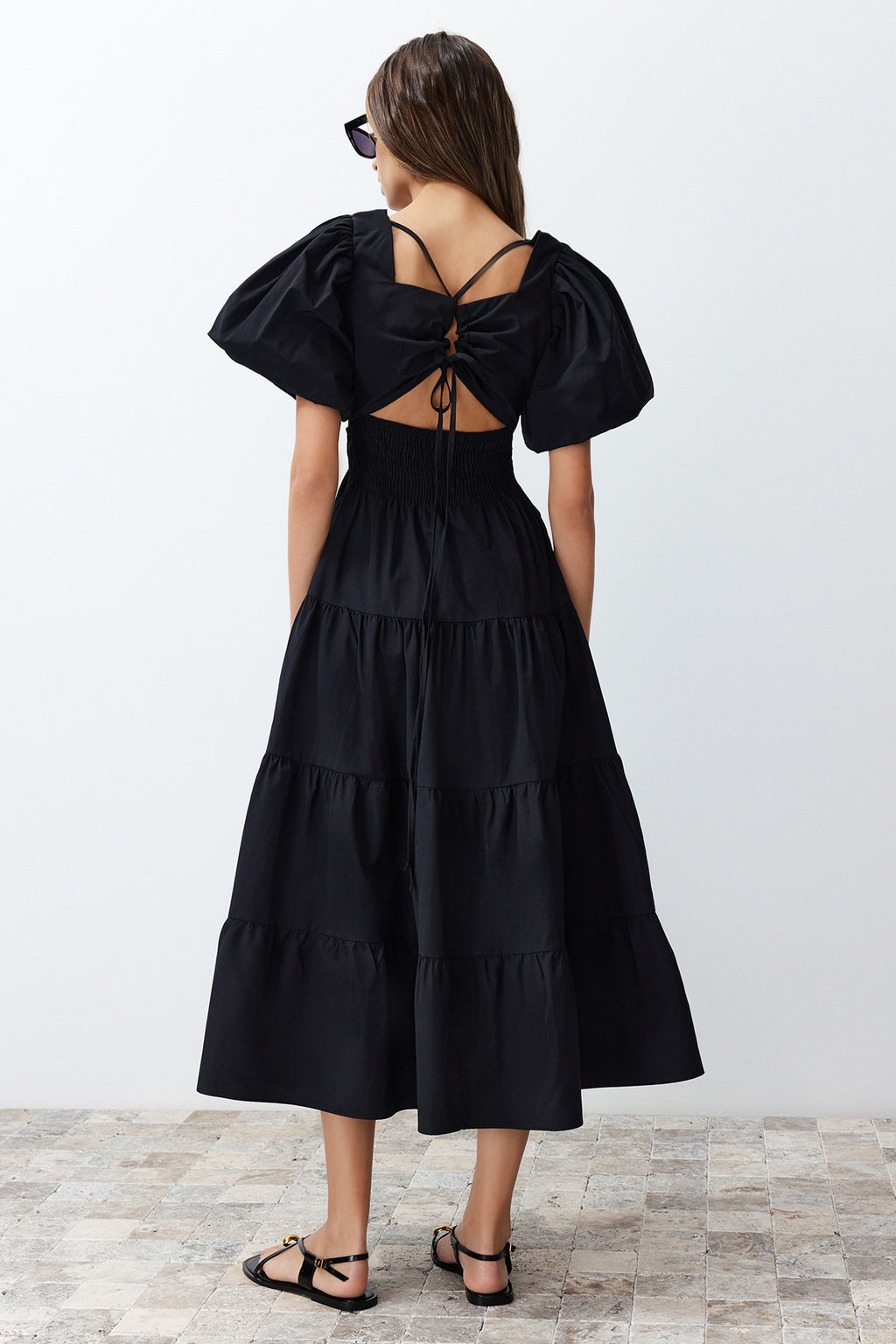 Siyah Belden Ac?lan Gipe ve S?rt Detayl? Kare Yaka Maxi Dokuma Elbise TWOSS24EL00431 - Trendyolmilla фото 6