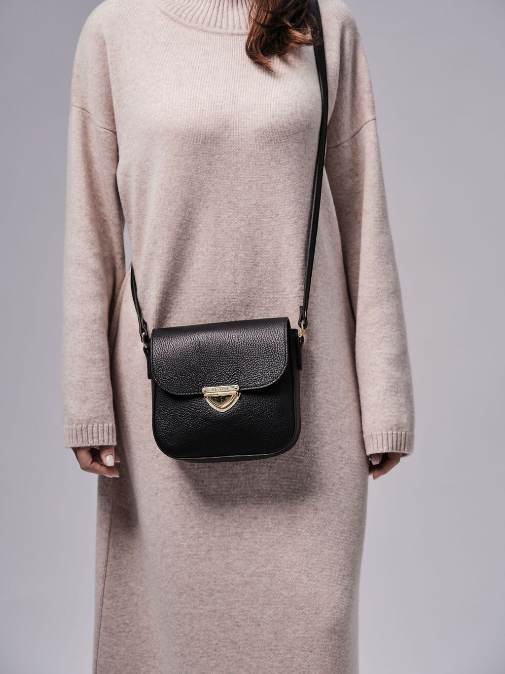 Сумка кожаная через плечо Deboro 3158 черный