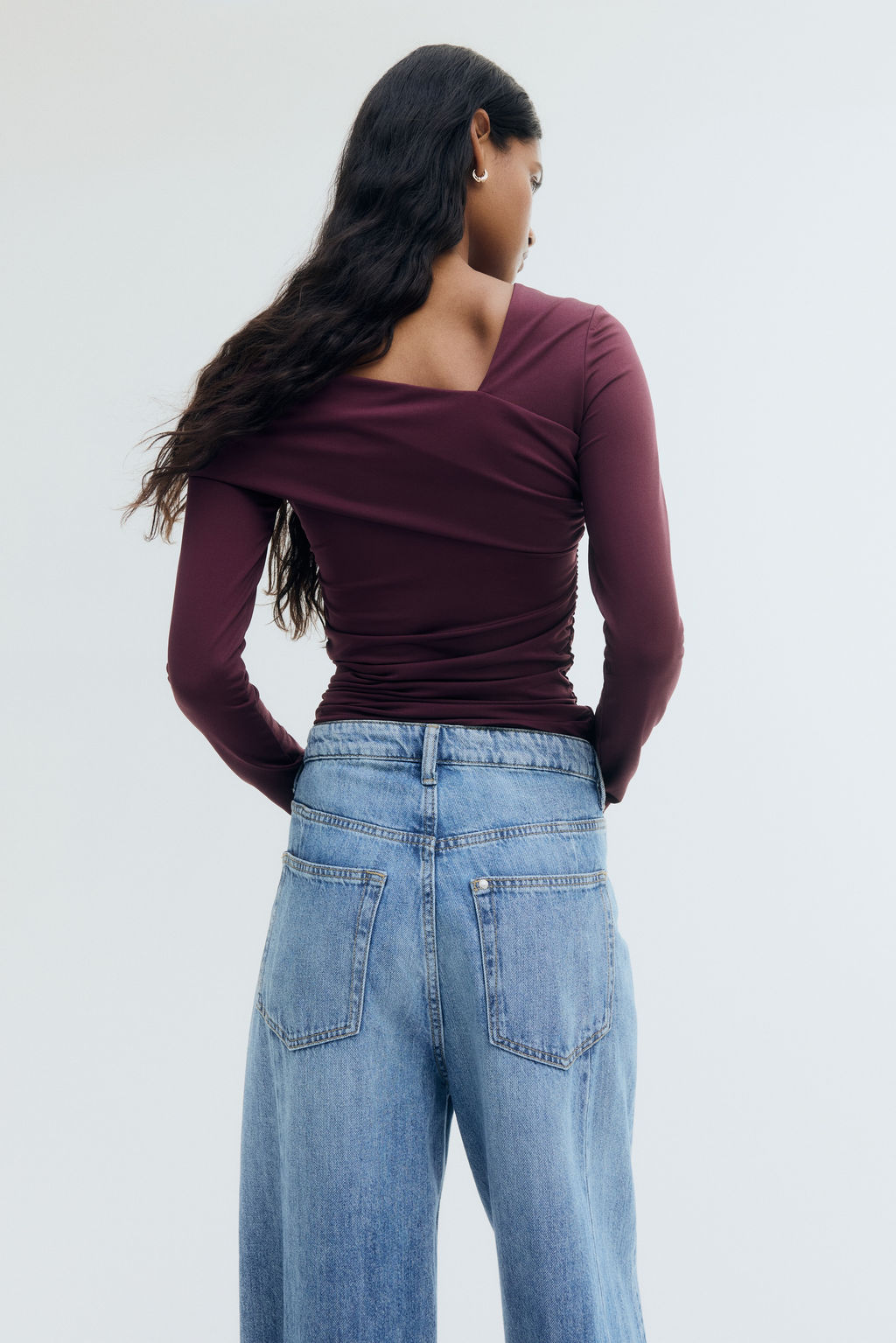 Top drapeado de un hombro - H&m фото 4