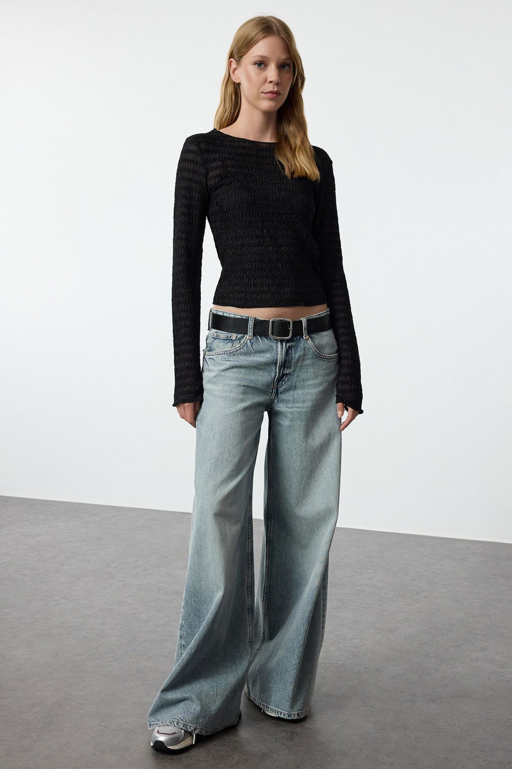 Siyah Fitted/Vucuda Oturan Dokulu Tul Esnek Orme Bluz TWOAW25BZ00207 - Trendyolmilla фото 6