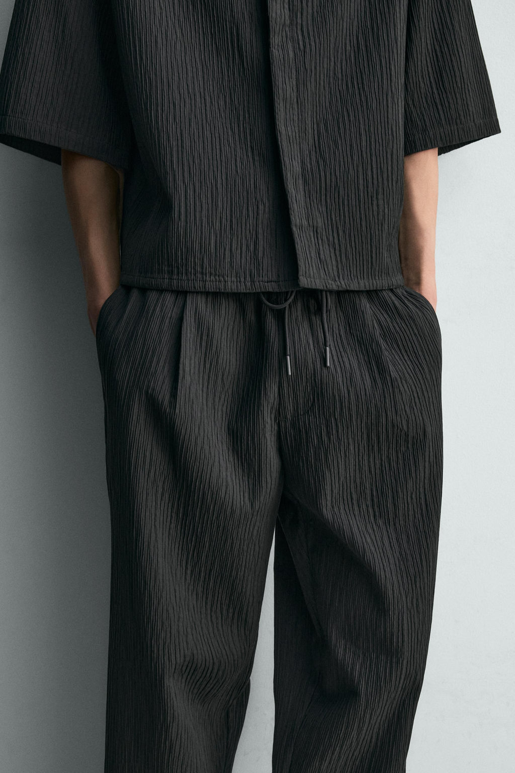 PANTAL?N RELAXED FIT RELIEVE / Gris vigor? - Zara фото 5