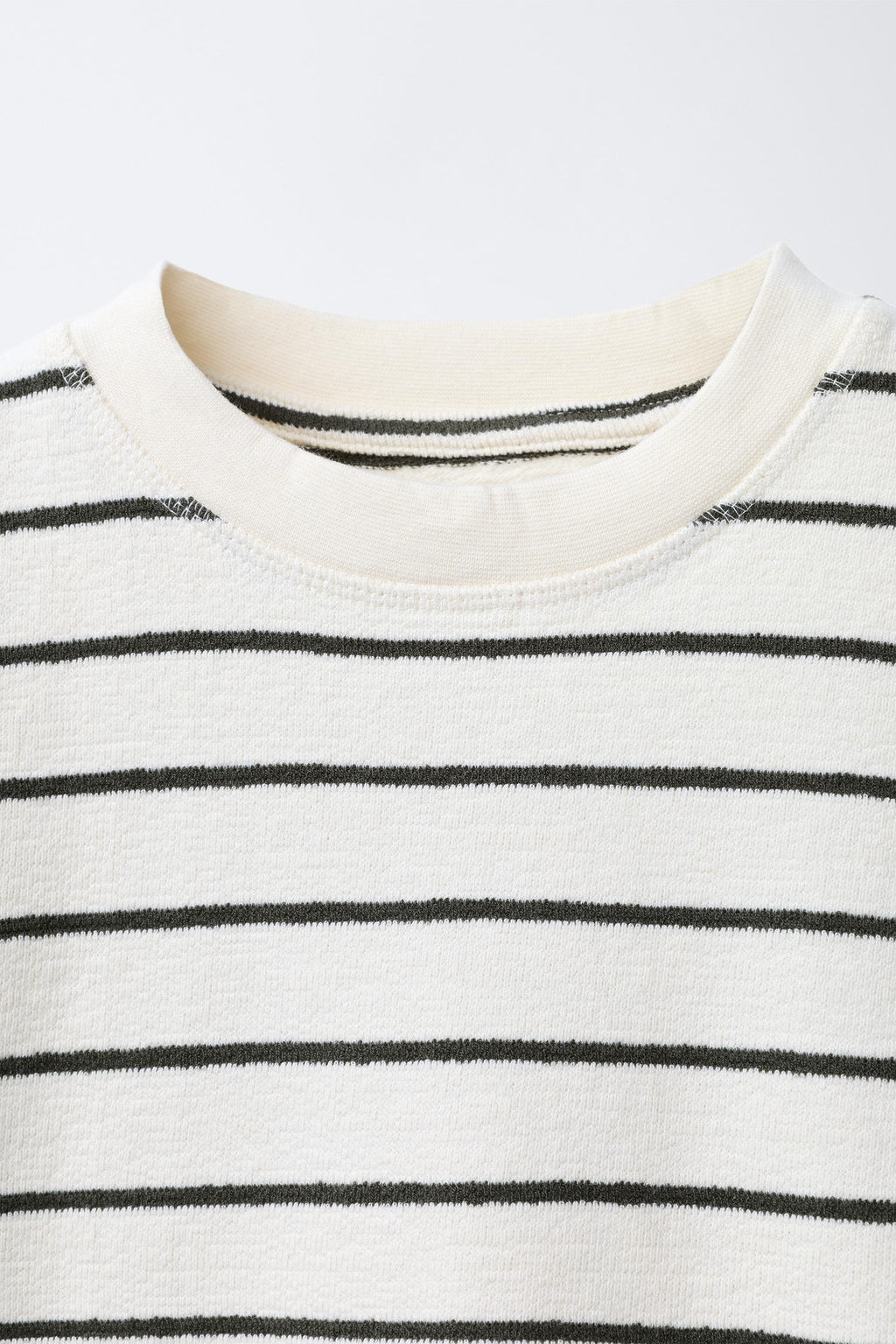 STRIPED T-SHIRT WITH LABEL - Zara фото 3