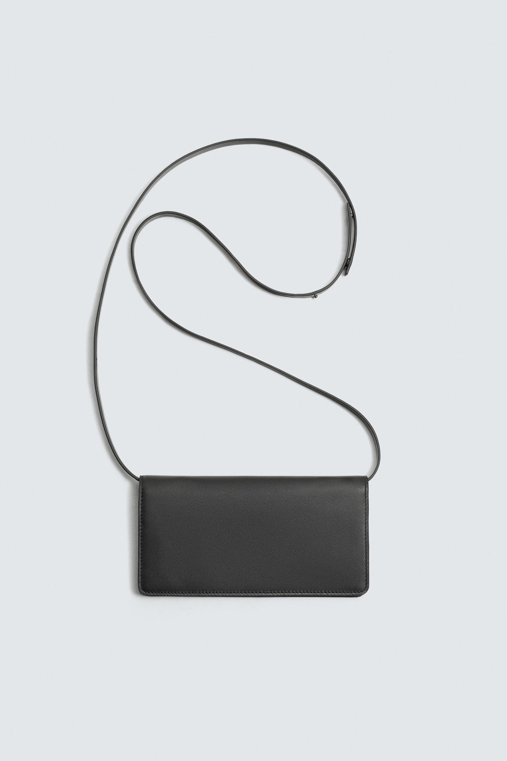 CARTERA XL PIEL / Negro