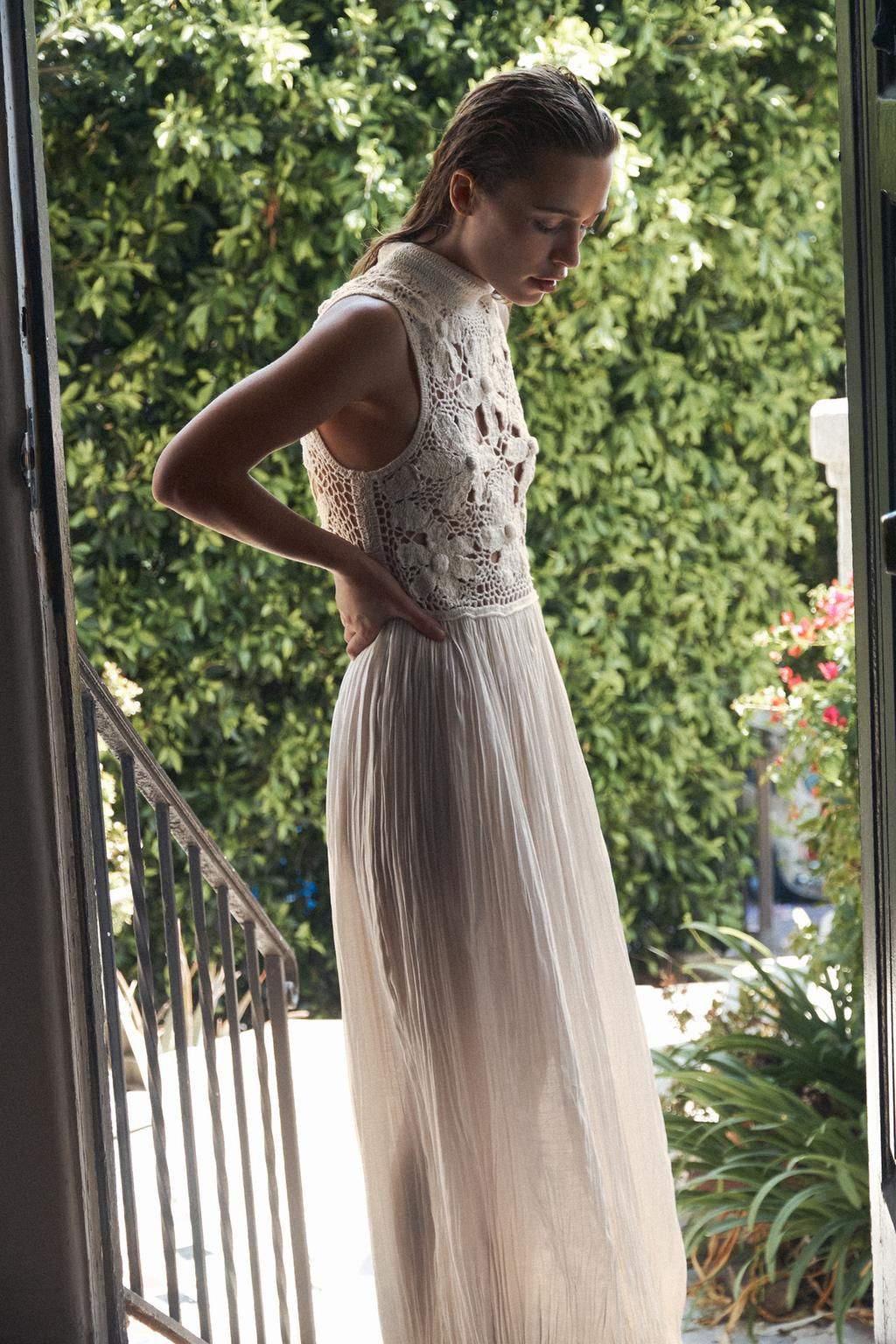 CONTRAST FLORAL EMBROIDERY DRESS - Zara фото 4