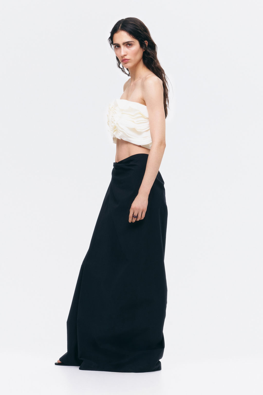 Crop top bandeau con volantes - H&m фото 3