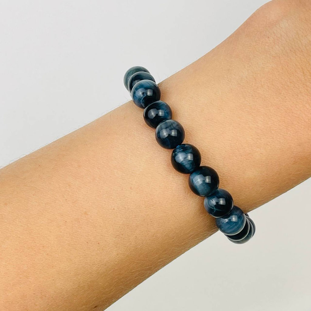 Браслет из Соколиного глаза