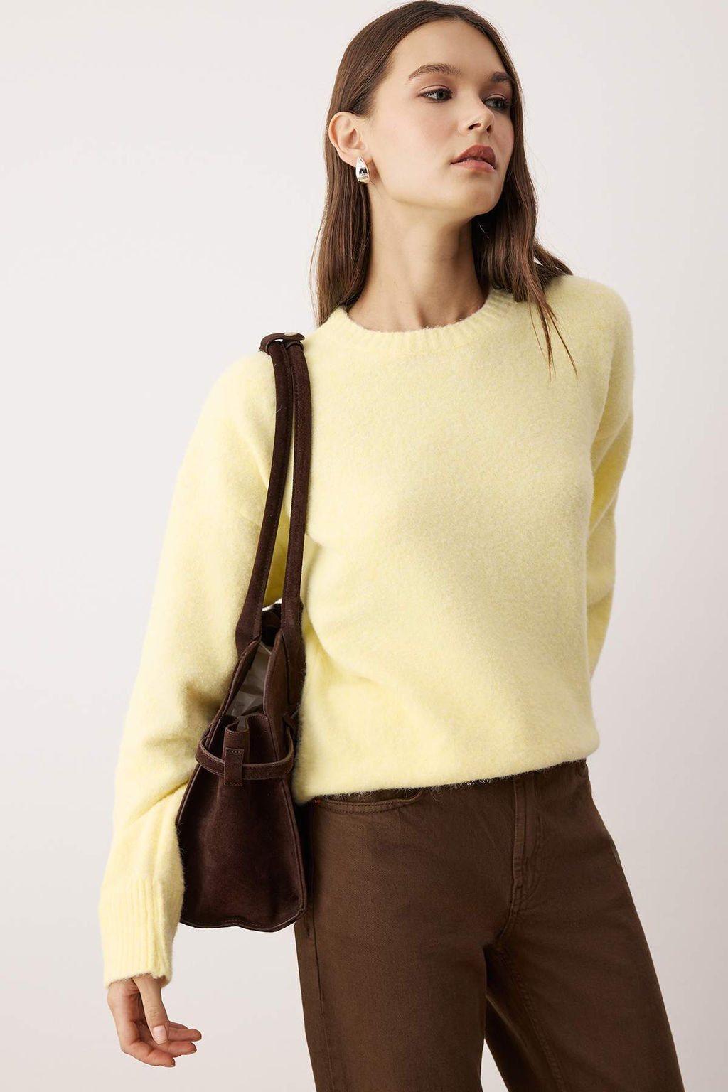 Wardrobe Essentials Sar? Yun Kar?s?ml? Tuylu Premium Iplik Genis Kal?p Triko Kazak | TWOAW26KZ00125