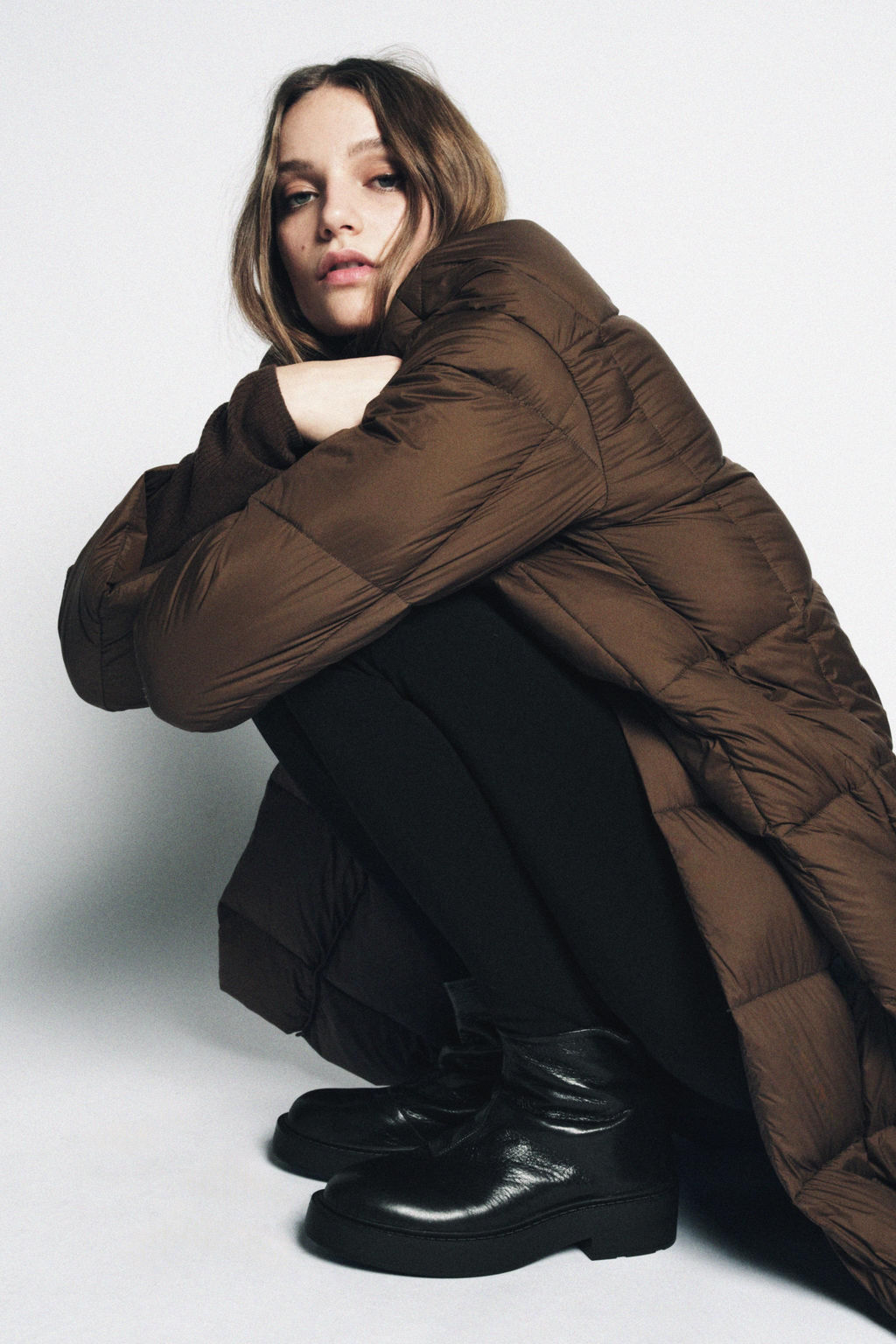 FLAT WATER-REPELLENT LEATHER ANKLE BOOTS - Zara фото 4