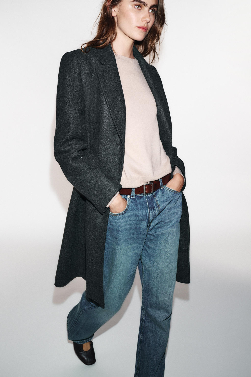 ABRIGO HOMBRERAS SOFT / Gris vigor? - Zara фото 3