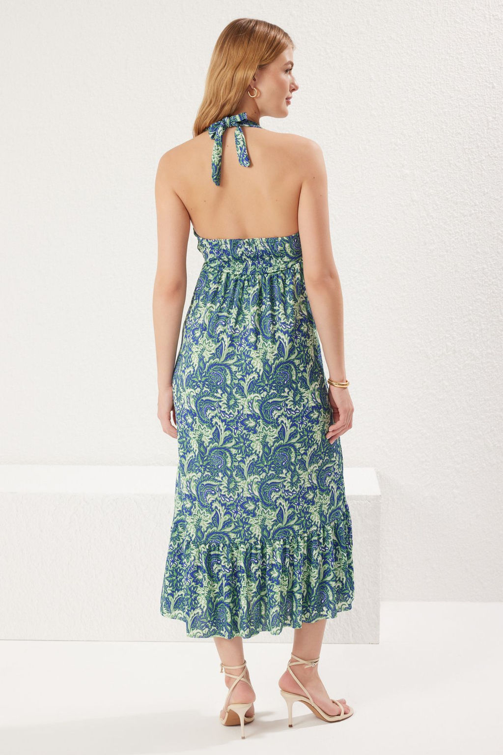 TRENDYOLMILLA Mavi Etnik Bask?l? V Yaka Etegi F?rfl?rl? Buzgulu Fitilli Esnek Maxi Orme Elbise TWOSS25EL00093 фото 6