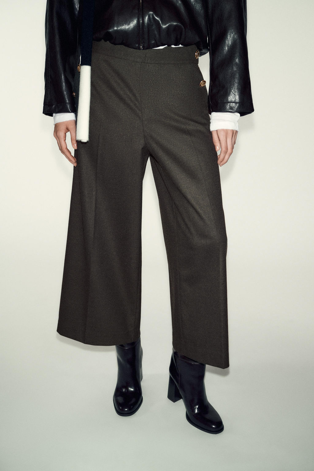 CULOTTE TROUSERS WITH BUTTONS - Zara фото 2