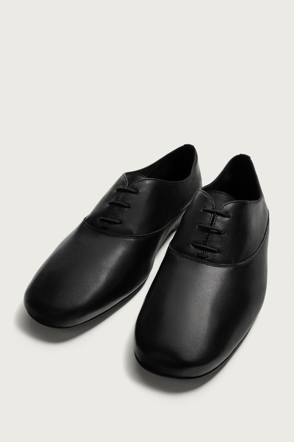 ZAPATO PIEL / Negro