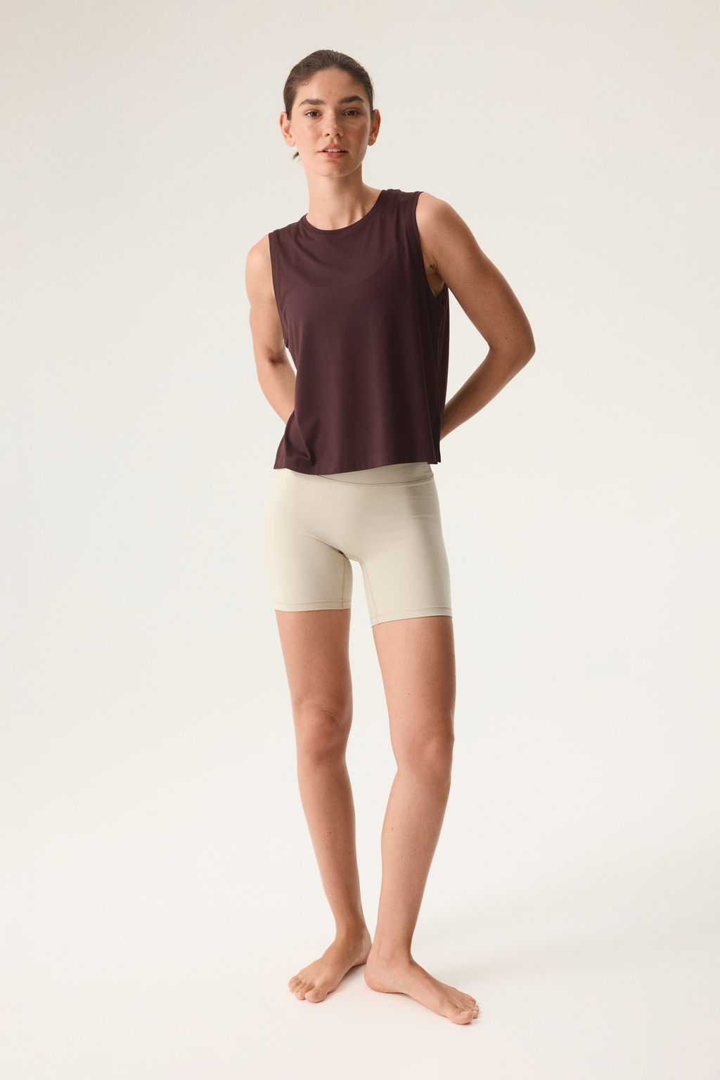 Camiseta de deporte boxy sin mangas con DryMove - H&m фото 11
