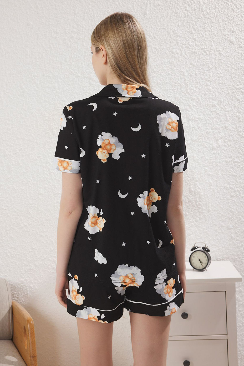 Trendyolmilla Ekru %100 Pamuklu Ay?c?k ve Galaksi Desenli Biyeli Sortlu Orme Pijama Tak?m? THMSS25PT00369 фото 11