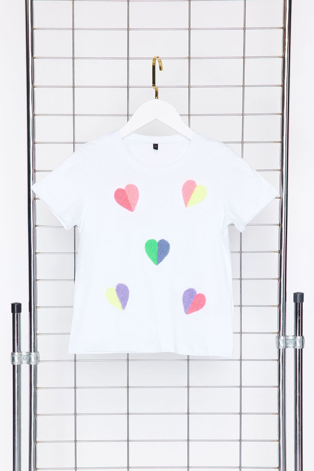 Beyaz K?z Cocuk %100 Pamuk Kalp Nak?sl? Regular/Normal Kal?p K?sa Kol Orme T-Shirt TKDSS24TS00005 - Trendyolmilla фото 2