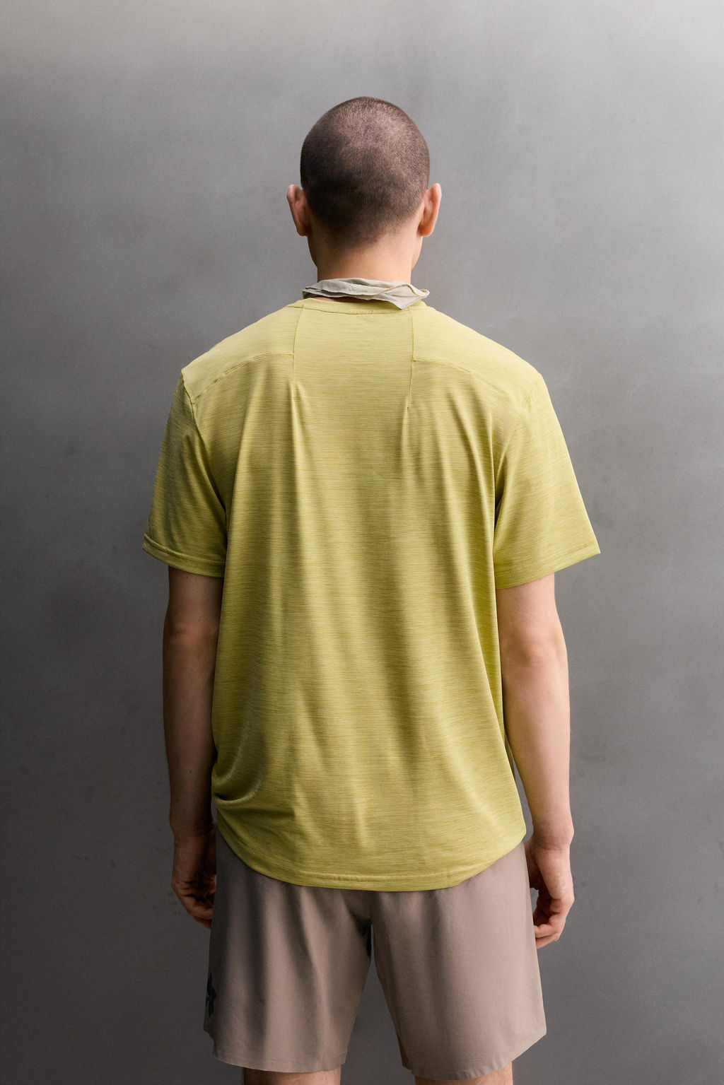 CAMISETA T?CNICA JACQUARD RAYAS / Amarillo - Zara фото 3