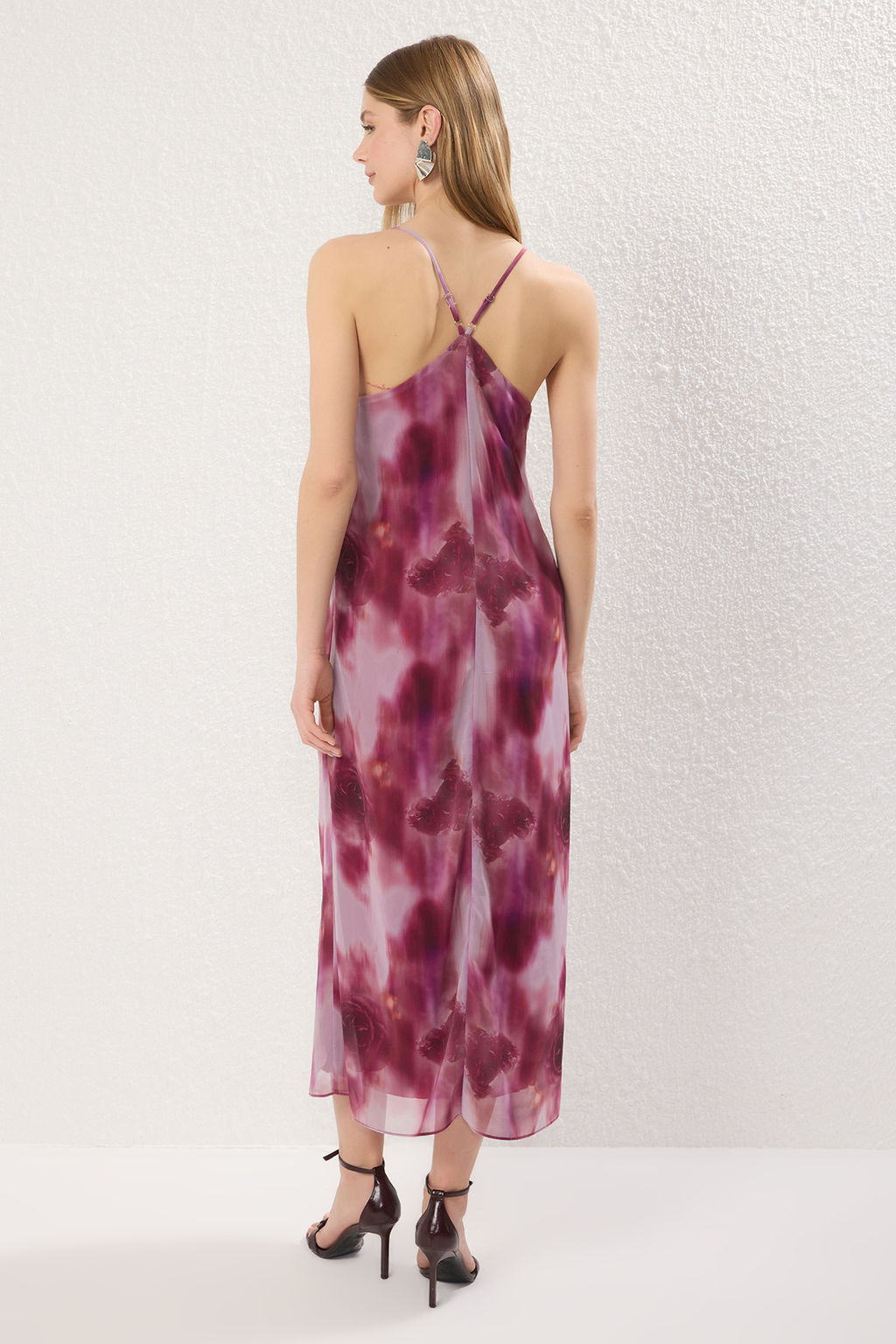 Bordo Soyut Desenli A Kesim Sifon Ucus Ucus Dokuma Maxi Elbise TWOSS25EL00437