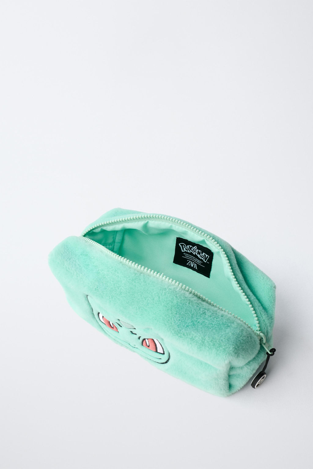BULBASAUR POK_MON TOILETRY BAG - Zara фото 4