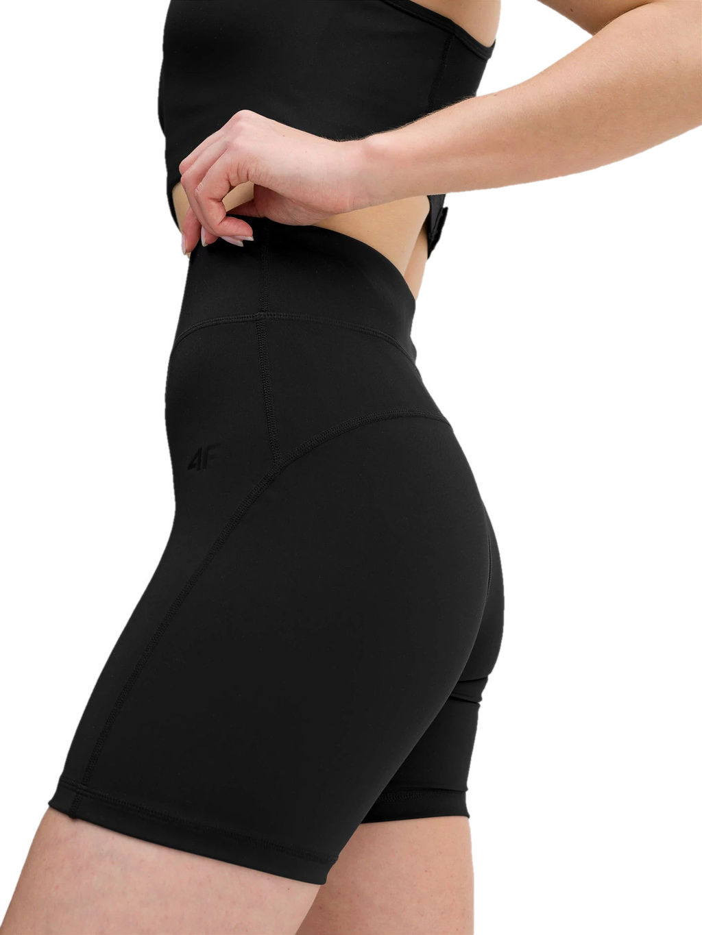 Шорты женские