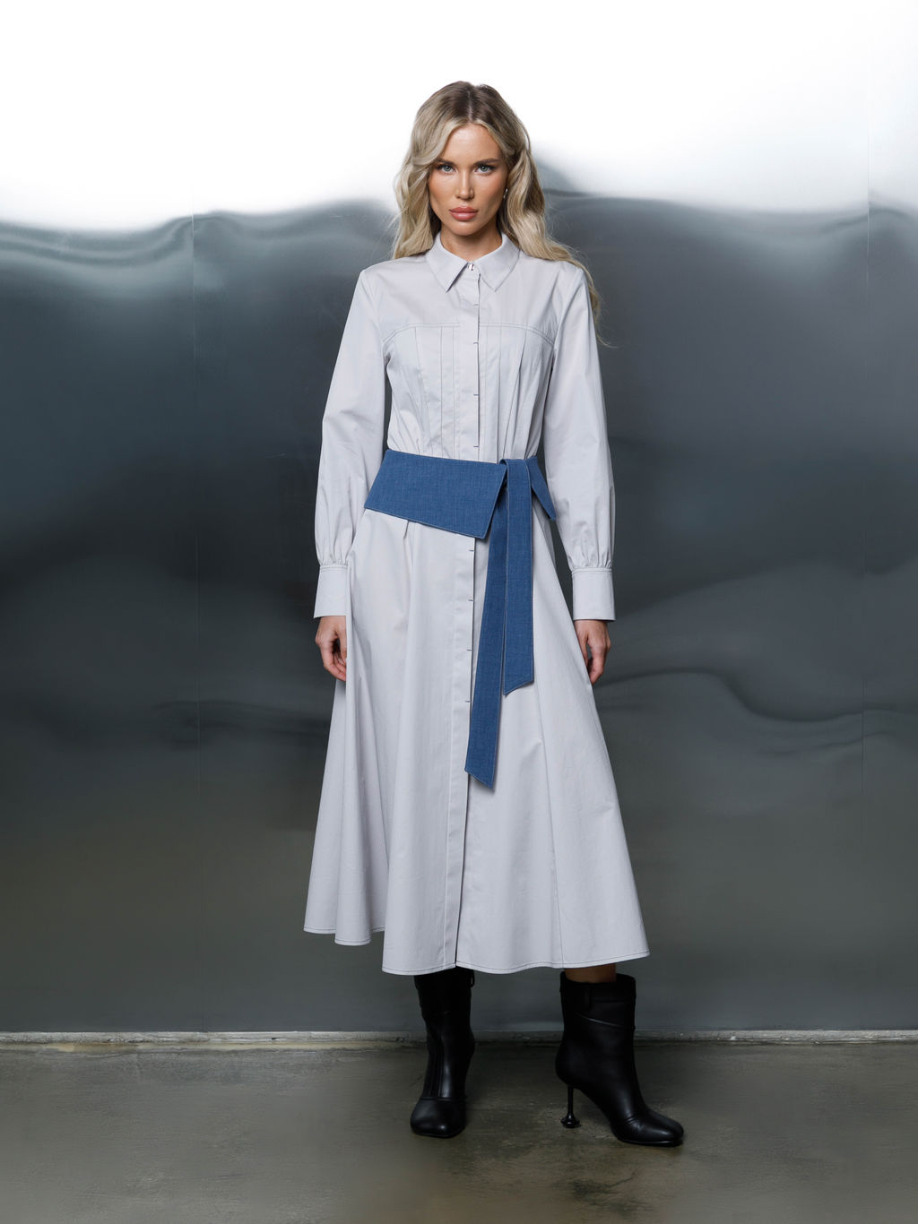 Платье с длинным рукавом