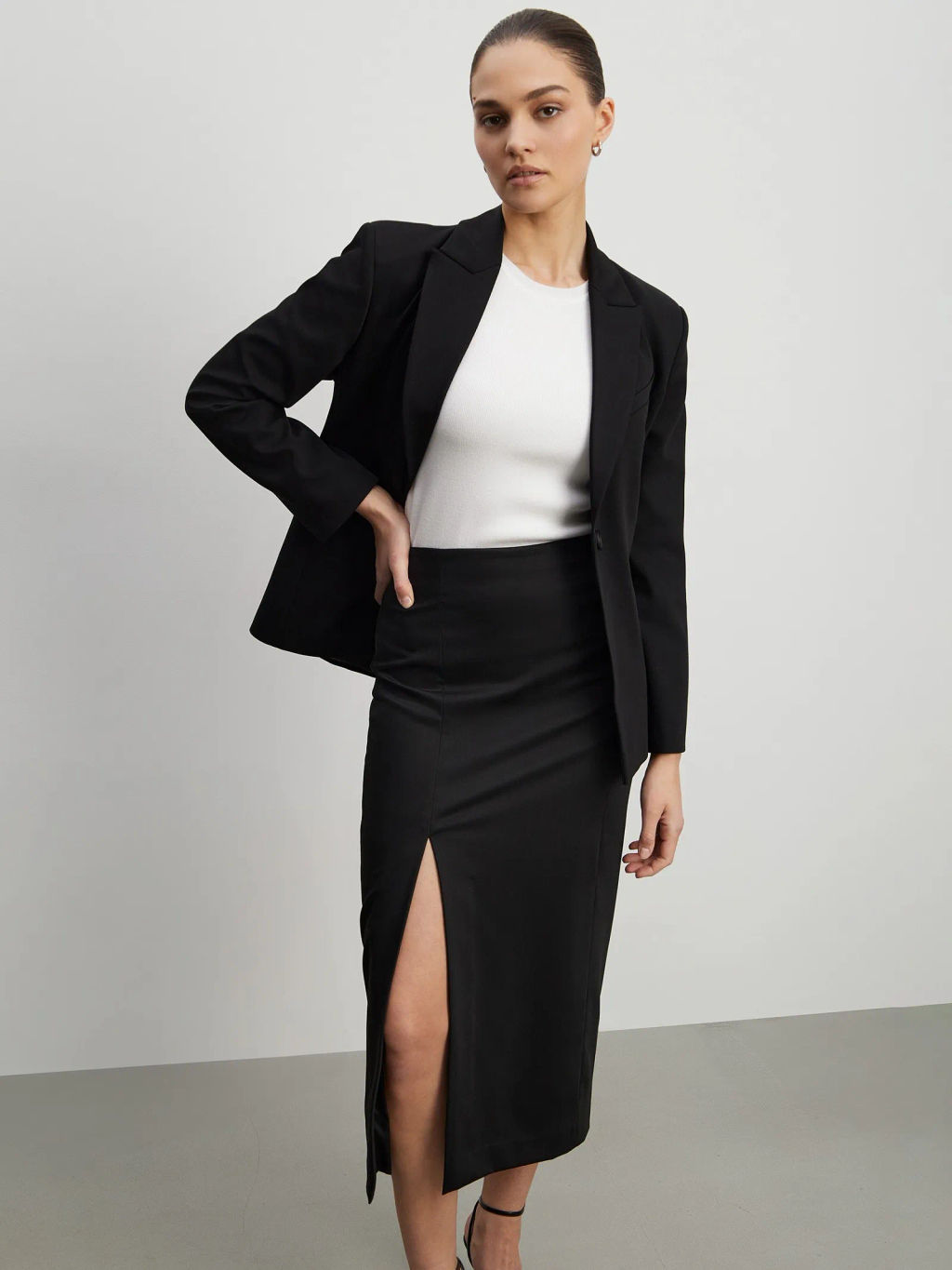 Юбка с разрезом - Emka фото 2