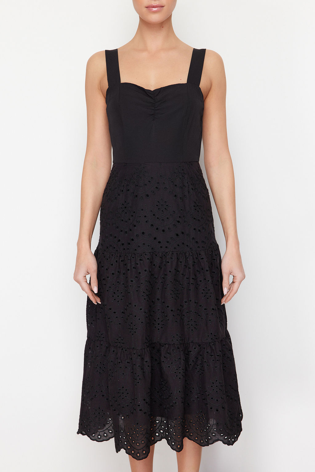 Siyah Belden Ac?lan Midi Brode Astarl? Dokuma Elbise TWOSS23EL00156